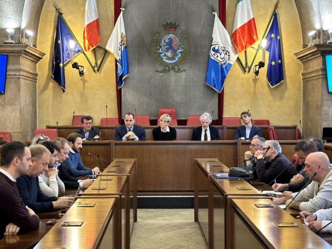 Magirus-Iveco: questa mattina l’incontro in Loggia con i sindacati