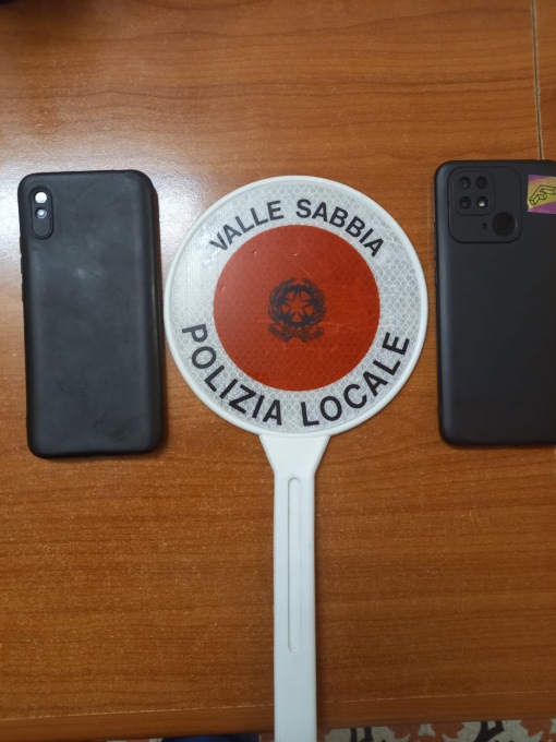 Gli ruba il telefono, ladro denunciato resta a sua volta vittima dello stesso furto da parte del derubato