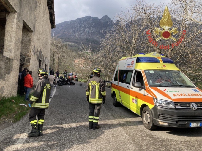 Incidente tra auto e moto a Casto: due feriti gravi