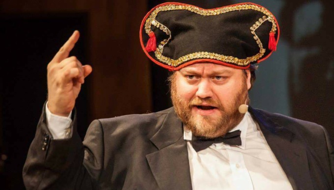 Stefano Fresi, malore improvviso in scena a Botticino