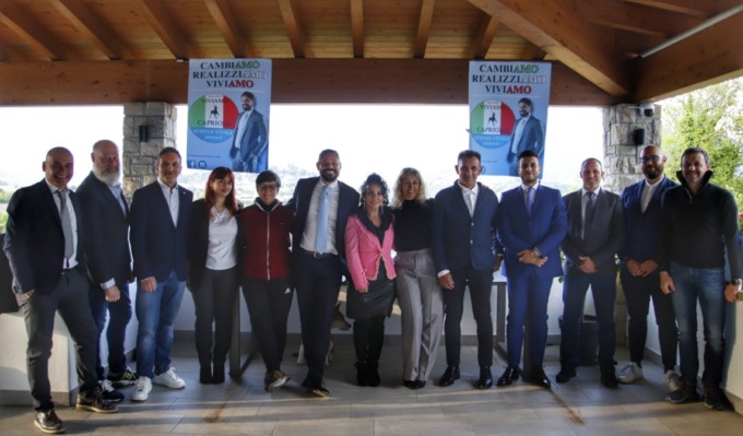 La squadra di Vitale si presenta alla cittadinanza