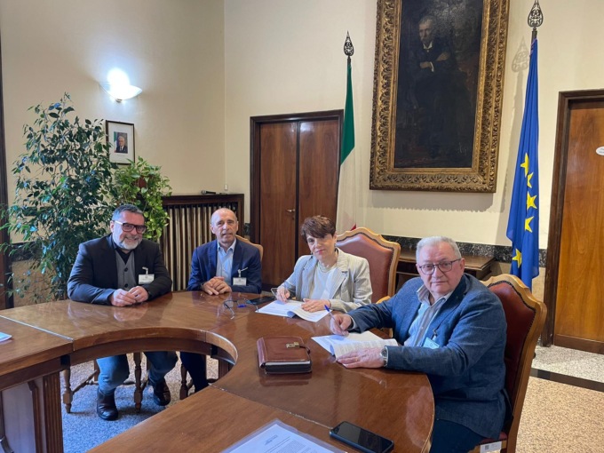 Il Prefetto di Brescia ha sottoscritto due Protocolli di Legalità con i Consorzi di bonifica del Chiese e dell’Oglio Mella