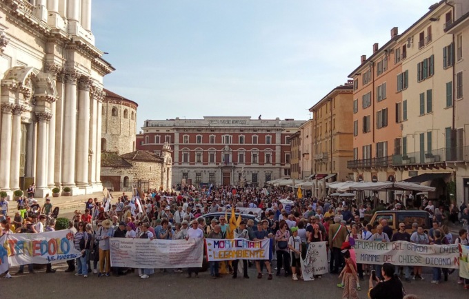 Brescia: ambientalisti in marcia a difesa del Chiese