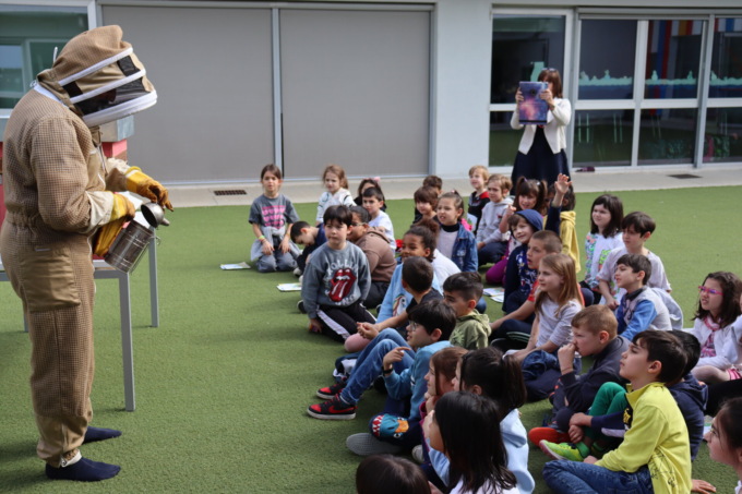 “Facciamo fiorire la nostra scuola”: L’assessore regionale all’Ungaretti di Melzo