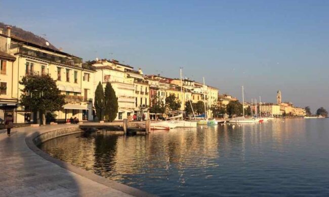 Salò Creativa: la città diventa il palcoscenico del fatto a mano