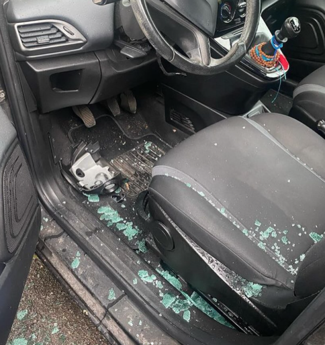 Auto prese d’assalto, smontate e derubate di pezzi fondamentali: il raid a Brescia