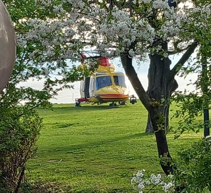 Malore a Sirmione, arriva l’elisoccorso