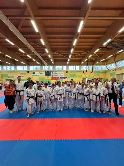Garda Karate Team conquista 23 medaglie d’oro alla terza Garda Lake Cup