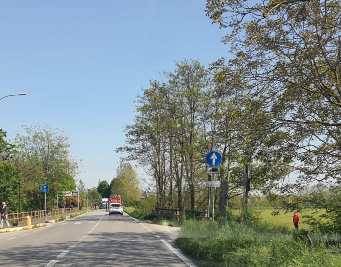 Ape car finisce fuori strada, arriva l’elisoccorso