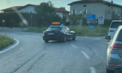 Investito ciclista a Desenzano del Garda, arriva l'elisoccorso