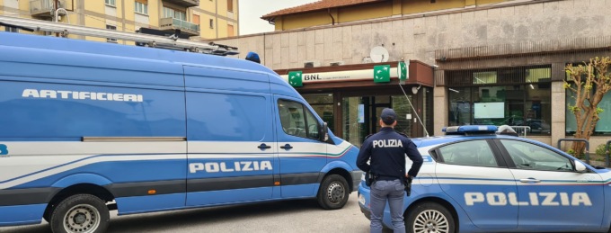 Colpo al bancomat fallito, indaga la Polizia di Stato