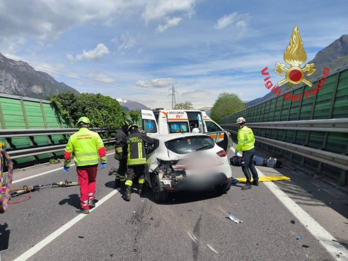 Scontro tra auto a Darfo Boario Terme