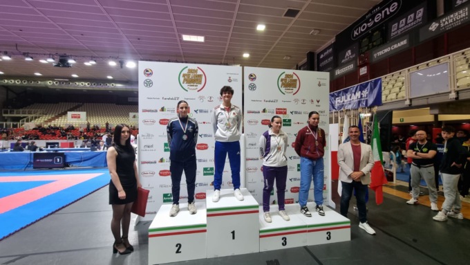 Karate Nakayama di Rezzato, alla Open League di Padova conquista un oro e un argento