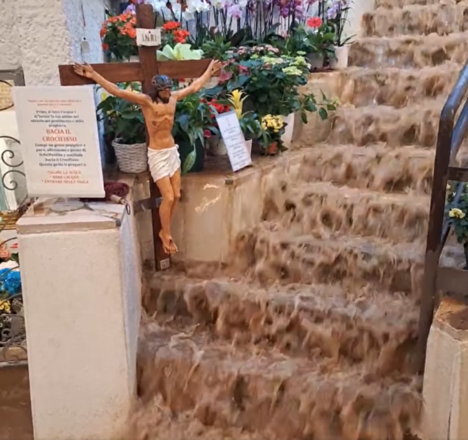 Acqua e fango invadono il santuario Maria Rosa Mistica di Montichiari