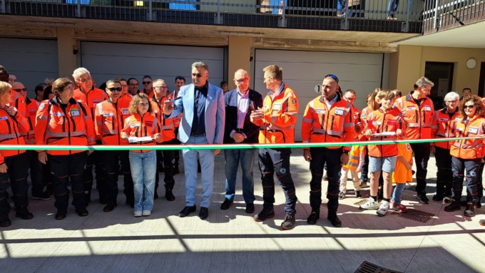 Taglio del nastro per la nuova casa dei Volontari dell’Ambulanza
