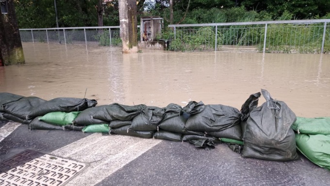 Maltempo, a Sirmione esonda il Ganfo