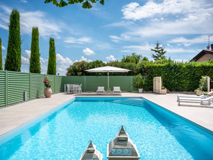 Un tocco di lusso e benessere in casa con le piscine interrate