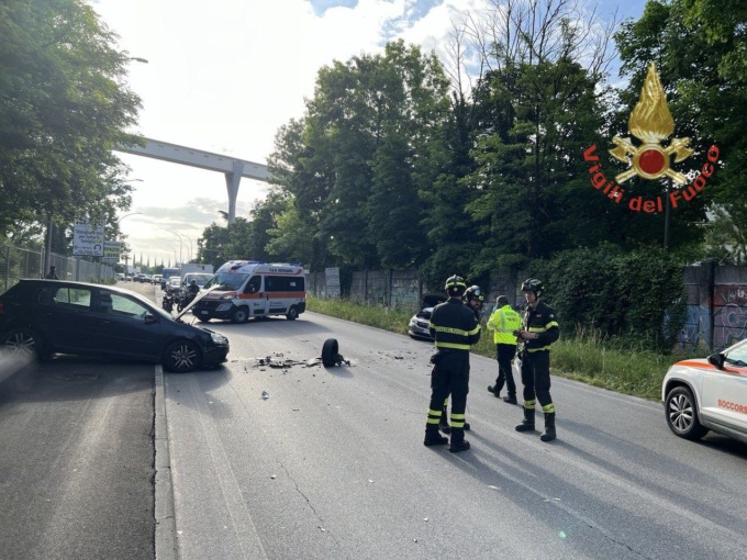 Frontale sulla Sp116, tre feriti