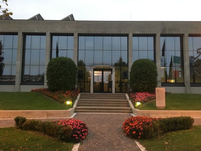 Segnano un punto i detrattori della politica “no CAV” a Sirmione