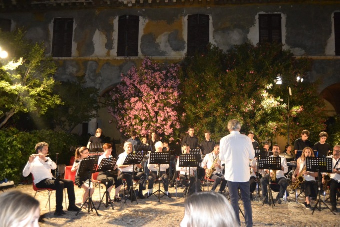 Un concerto con i percussionisti della scuola popolare di musica