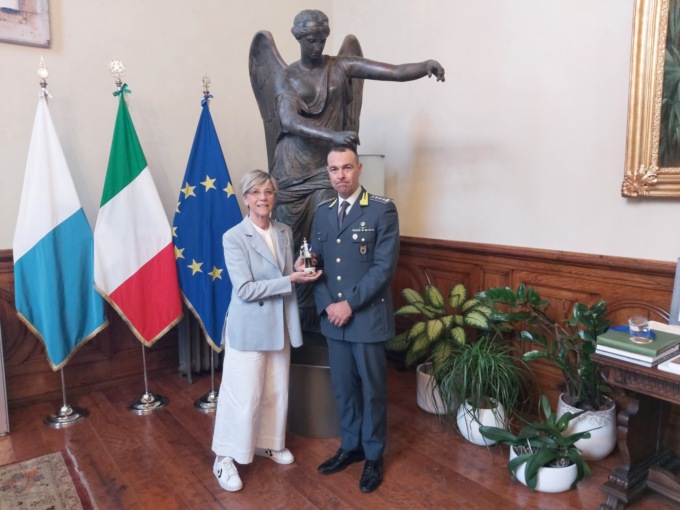 Loggia: la sindaca Castelletti riceve il Colonnello della Guardia di Finanza Francesco Maceroni