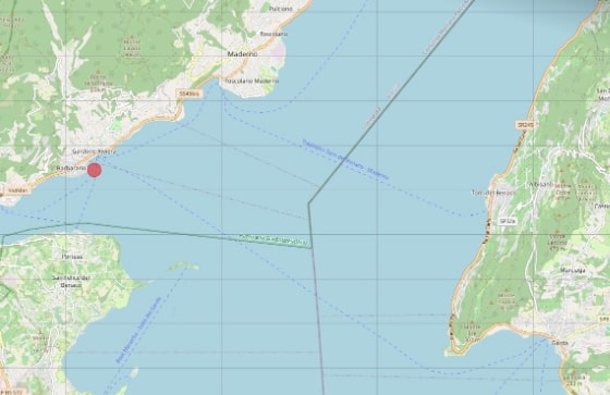 Boa d’ormeggio alla deriva al largo di Gardone Riviera: l’appello della Guardia Costiera