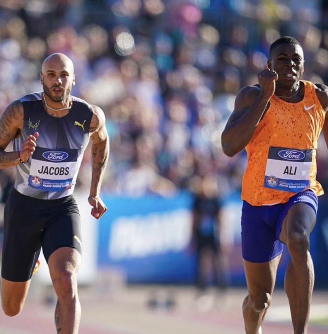 Marcell Jacobs vince i 100 metri in 9″92