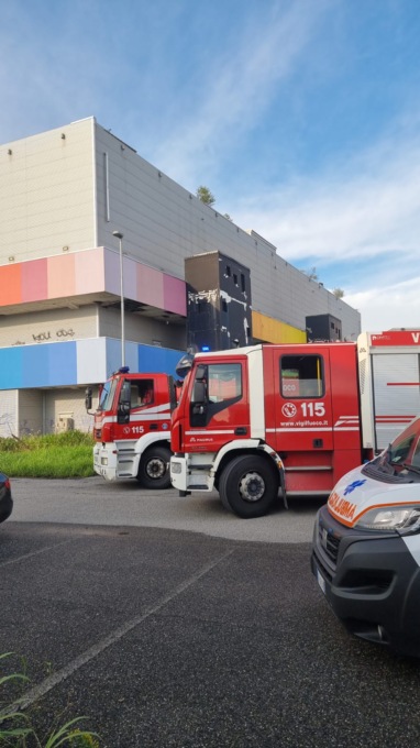 Divampano le fiamme all’Orceana Park