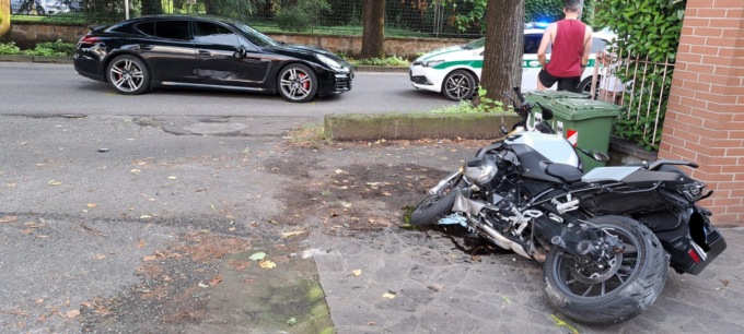 Scontro auto moto a Palazzolo sull’Oglio, 43enne in ospedale