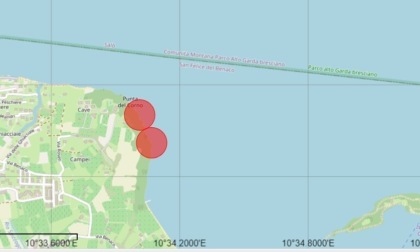 Frana a San Felice del Benaco, chiuso il passaggio dell'arenile e della zona lacustre