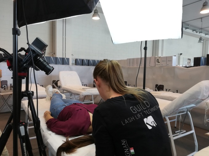 Perché frequentare un corso di laminazione delle ciglia? Benefici e opportunità