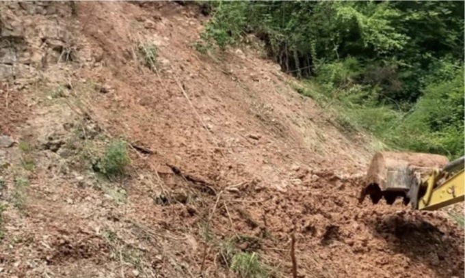 Salò, riapre domani la strada nella frazione di Serniga