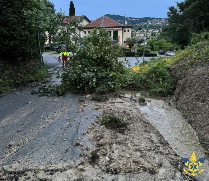 Gruppo Volontari del Garda: oltre cinquanta chiamate nella giornata di ieri causa maltempo