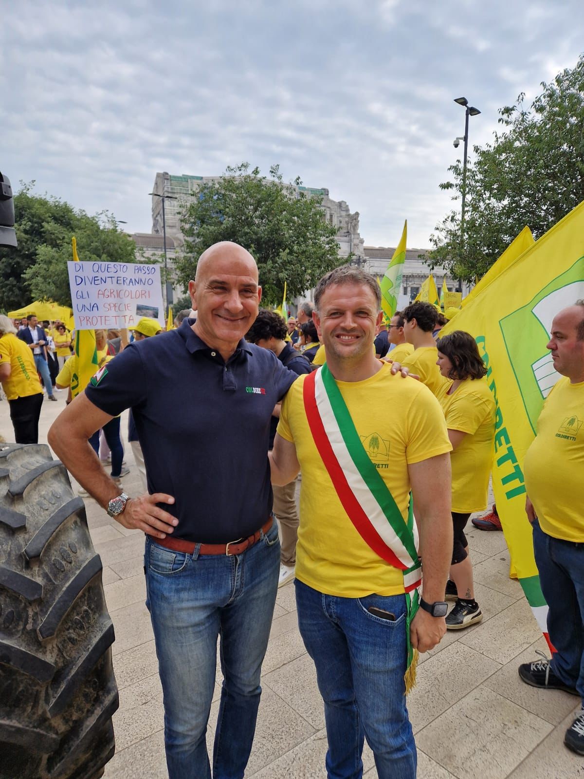 il direttore coldiretti Massimo Albano con il sindaco di Edolo Luca Masneri a Milano