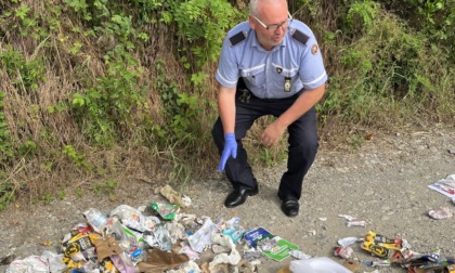 Abbandona rifiuti sul territorio, beccato dalla Locale: giro di vite a Pontoglio per l'inciviltà