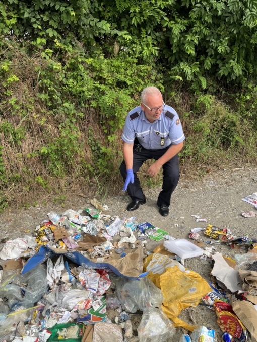 Abbandona rifiuti sul territorio, beccato dalla Locale: giro di vite a Pontoglio per l’inciviltà