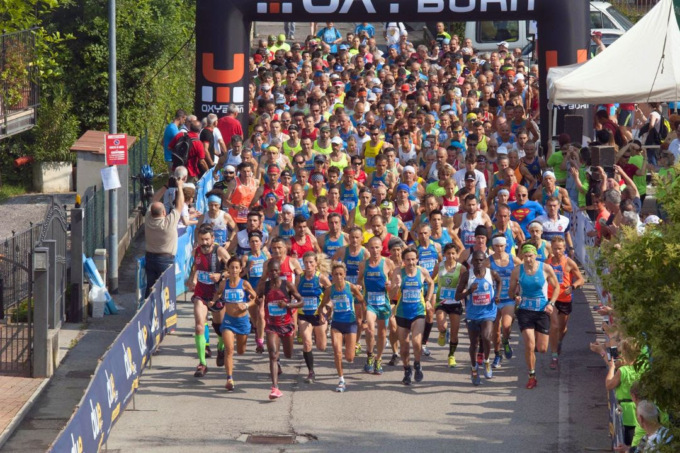 Oxyburn Pompegnino Mountain Running: 700 i runner al via