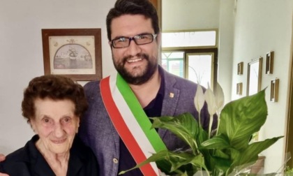 Un compleanno davvero speciale per la signora Lucia: ha spento 100 candeline