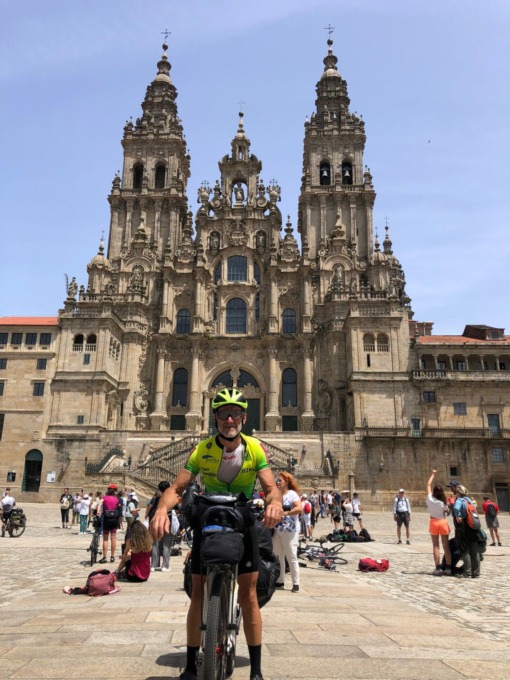 Da Puegnago a Santiago in sella alla sua bici