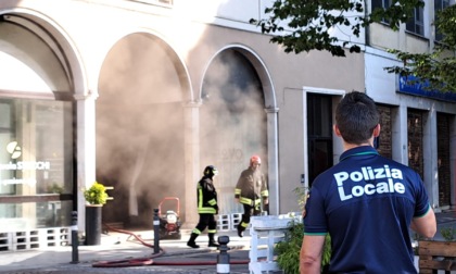 Fiamme nel bar "Il Covo" di Palazzolo sull'Oglio