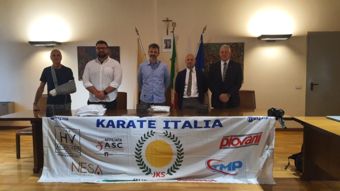 La nazionale di karate Jks Budo Italia si presenta a Pontevico