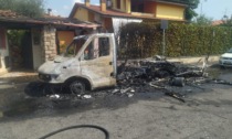 Camper in fiamme a Ospitaletto, intervengono i Vigili del fuoco