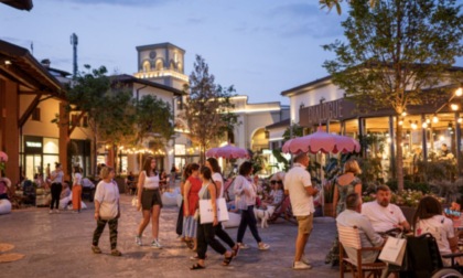 Al Franciacorta Village è tempo di saldi e shopping sotto le stelle con le Summer Nights