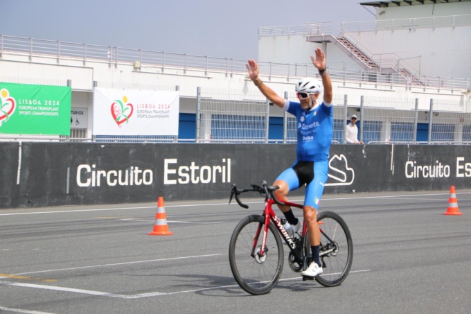 Ermanno Manenti al traguardo della gara in linea a Estoril