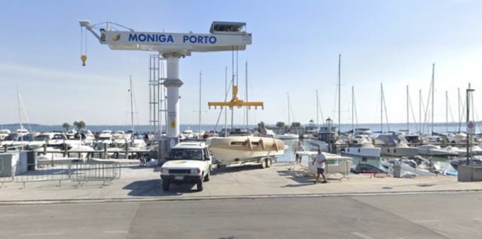 30enne seduto sul molo travolto da un motoscafo: alla guida un 36enne ubriaco