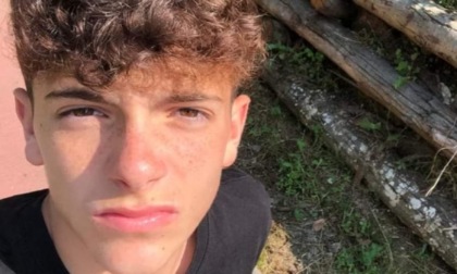 Frontale a Lonato, non ce l'ha fatta Lorenzo Cela, aveva solo 16 anni