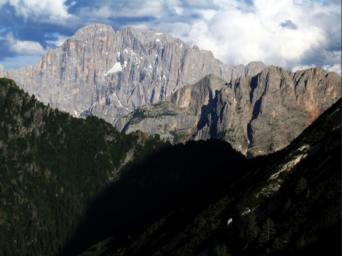 Lancio fatale con la tuta alare, muore 41enne