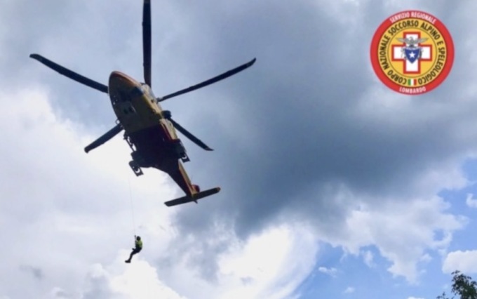 Piana di Bruffione, cade un’anziana sul sentiero: arriva l’elisoccorso