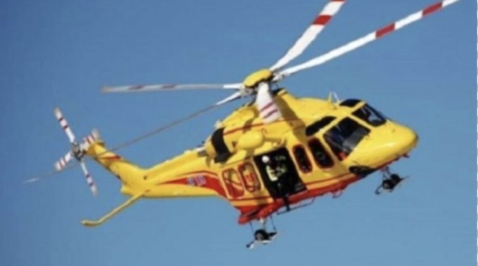 Tremosine sul Garda: scontro tra auto e moto, si alzano in volo due eliambulanze