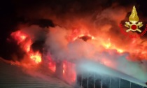 Verolanuova: vasto incendio nella notte, a fuoco un capannone